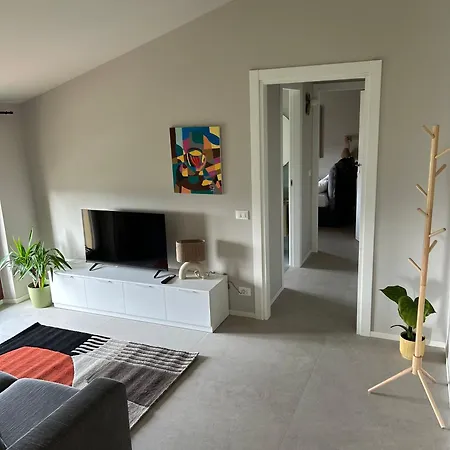 Apartment Modern Loft Near The City, Old Watermill Montorio Veronese